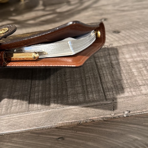 Unused - LV Calendar/Organizer Booklet - Picture 9 of 9